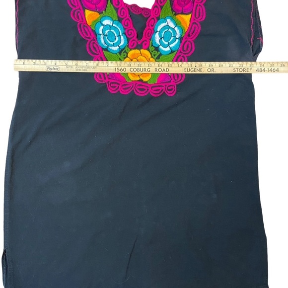 Handmade Embroidered Black V-Neck Blouse - Picture 12 of 13